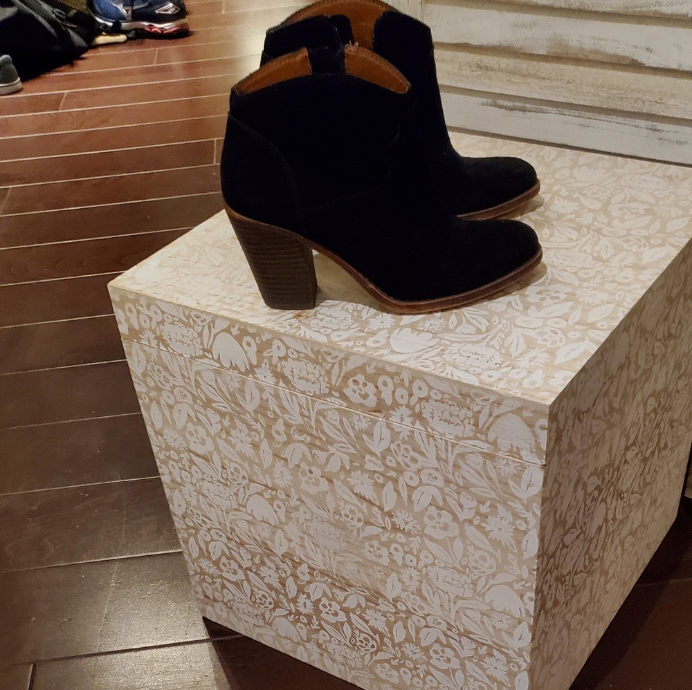 Lucky brand black suede boots